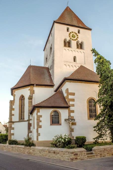 Unter Den Reben *